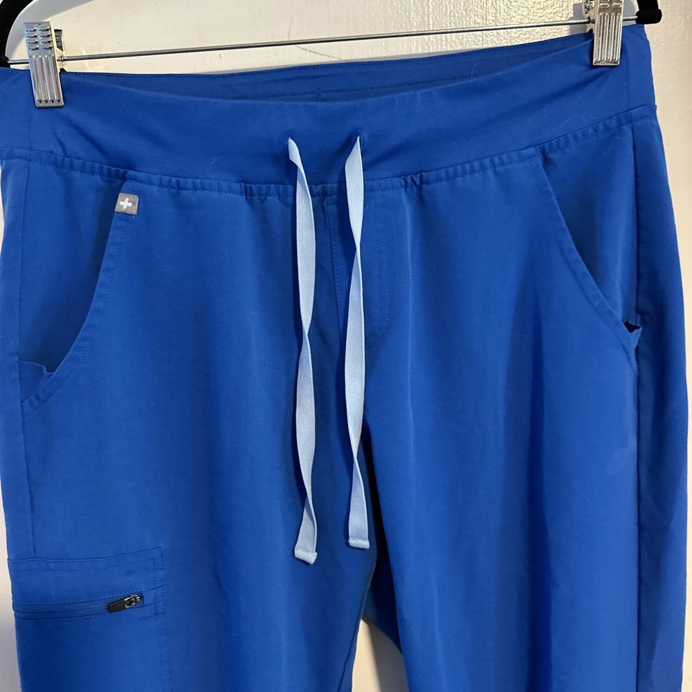 FIGS Women's Medium Blue Scrub Jogger Pants Cuff Bottom - Picture 2 of 9